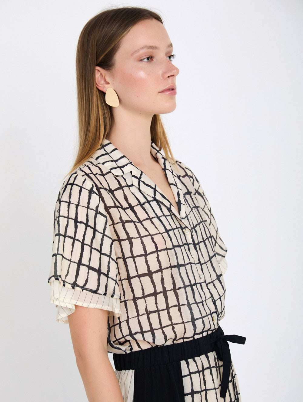 camisa estampado gráfico Skatie manga capa plisada