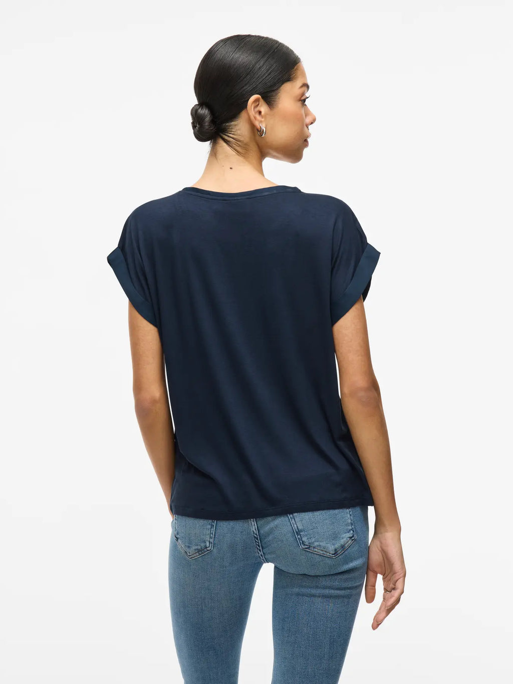 camiseta saten color azul marino  en cotton grey