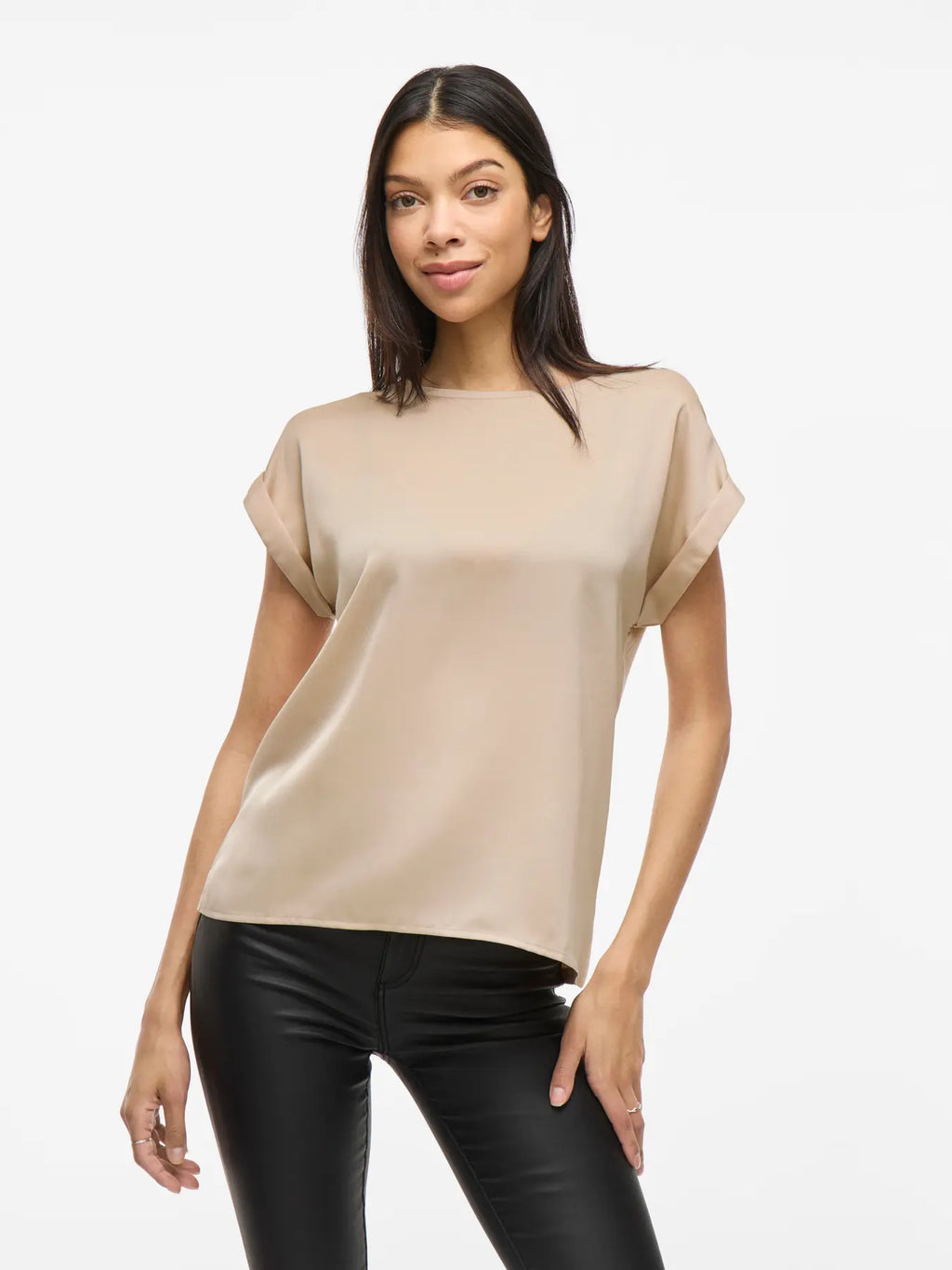 camiseta saten color beige champagne en cotton grey castrillon