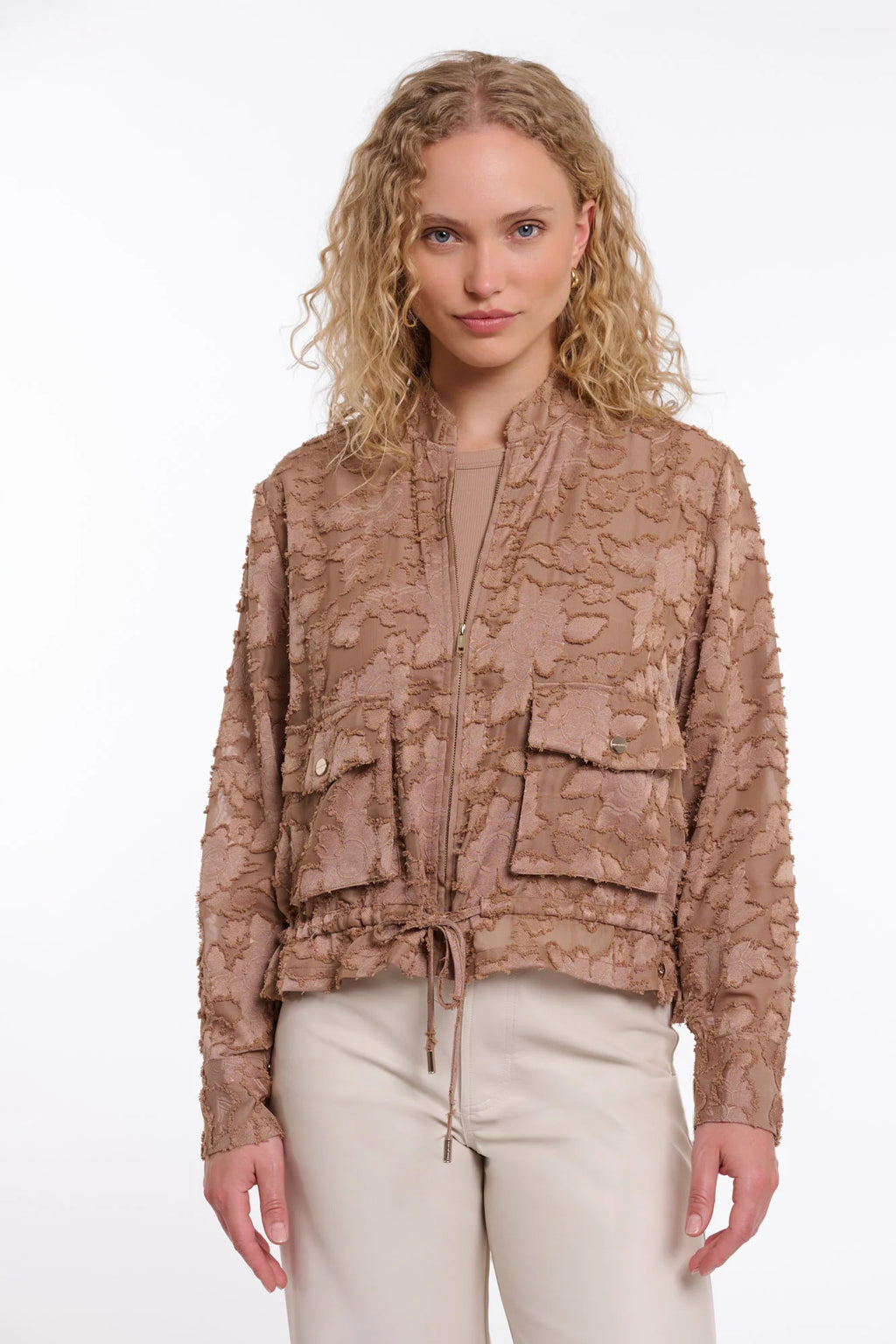 chaqueta Rino & Pelle mujer, chaqueta floral ligera, chaqueta semitransparente elegante, chaqueta premium femenina, moda contemporánea mujer