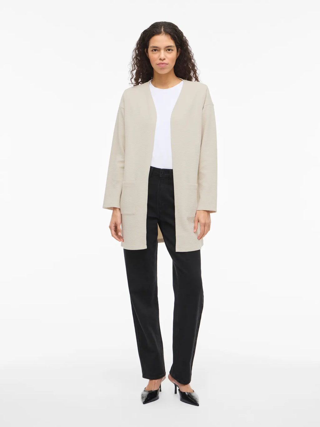 Look completo chaqueta basica vila beige 