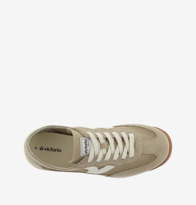 playeros sport mujer beige vista frontal cordones beige Victoria
