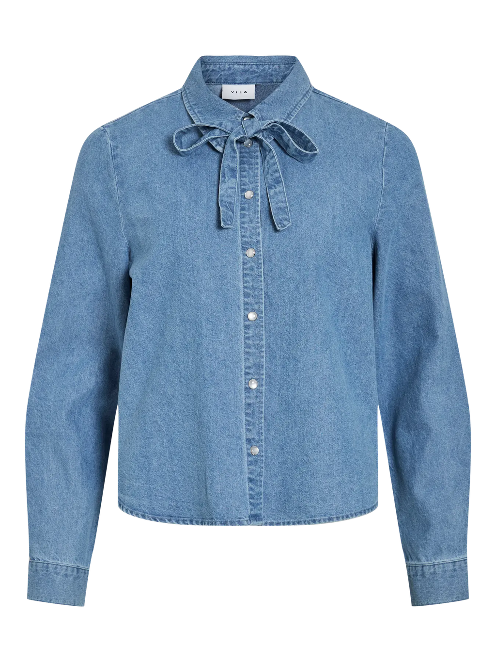 Camisa vaquera azul claro
Detalle de lazo en el cuello
Manga larga con puño abotonado