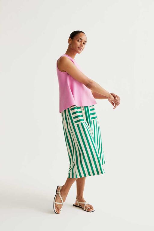 look Falda a rayas verde y beige recta corte midi compañia fantastica en cotton grey