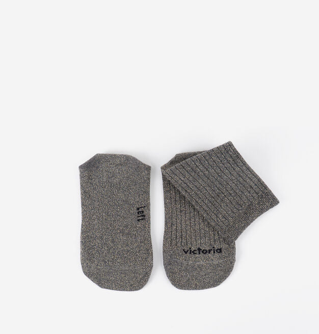 calcetines victoria color metal plata nueva coleccion