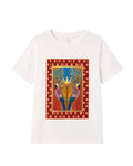 Camiseta blanca de mujer con ilustración de loros. tono granate