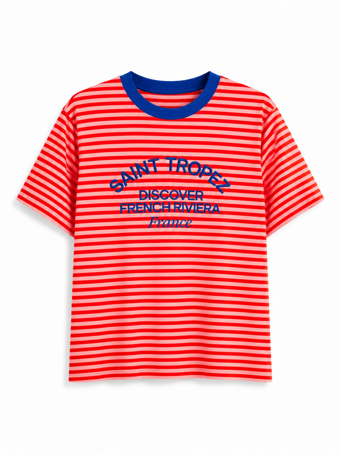 Camiseta Saint-Tropez de rayas coral con bordado azul y cuello azul marino.