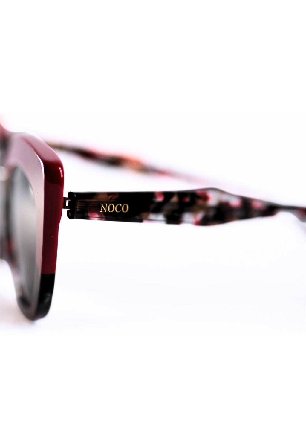 detalle patilla nacar rojo marca noco