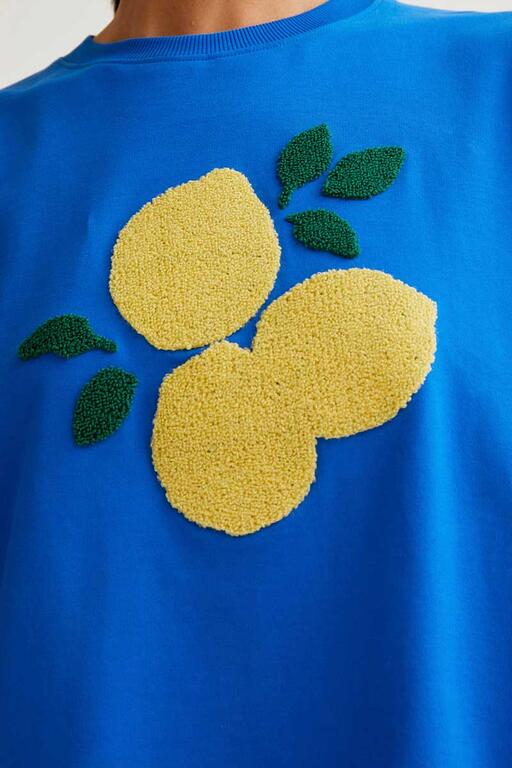 sudadera-lemon-pop-azul-bordado-limones-compania-fantastica