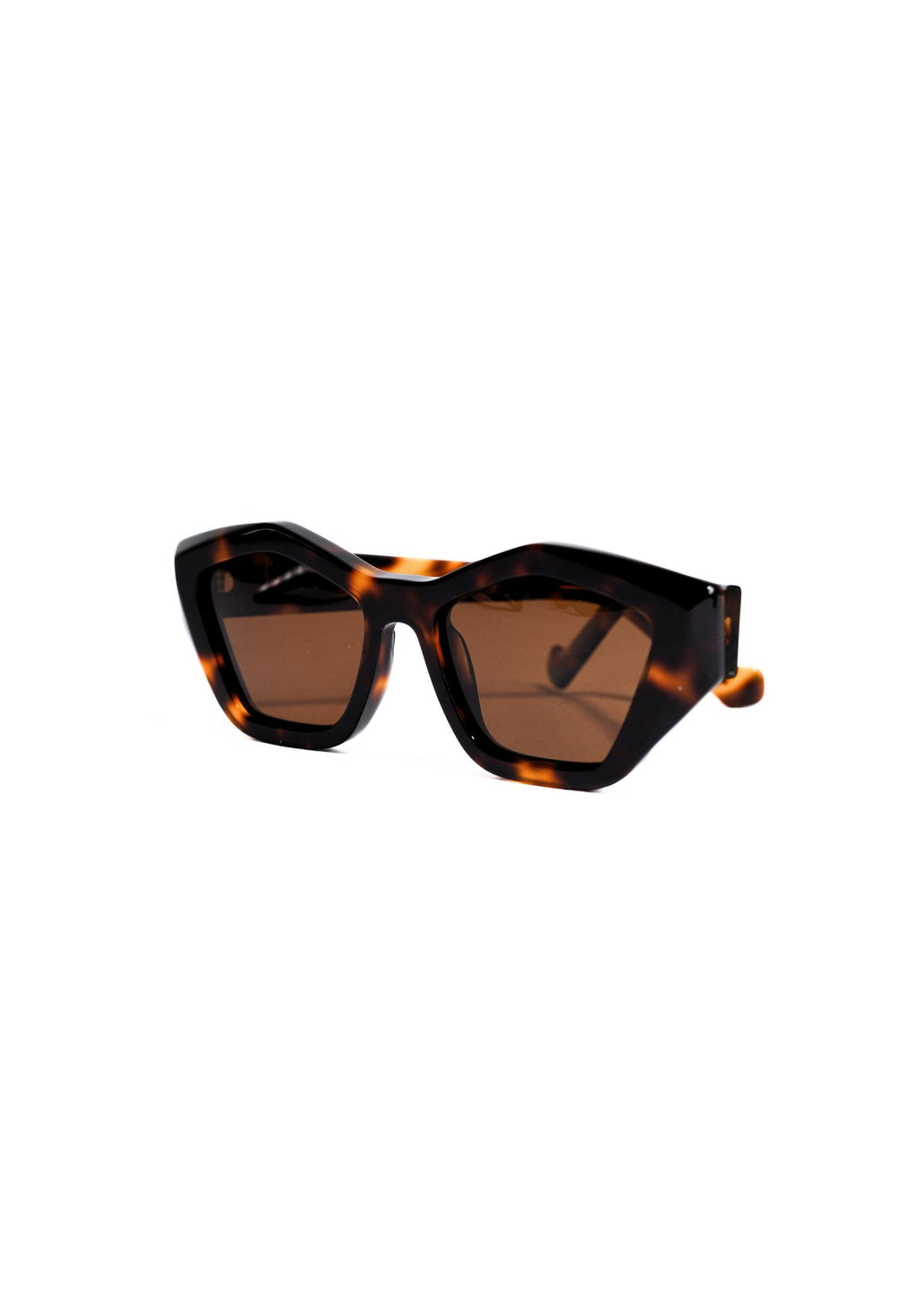 gafa de sol geometrica carey marron Noco