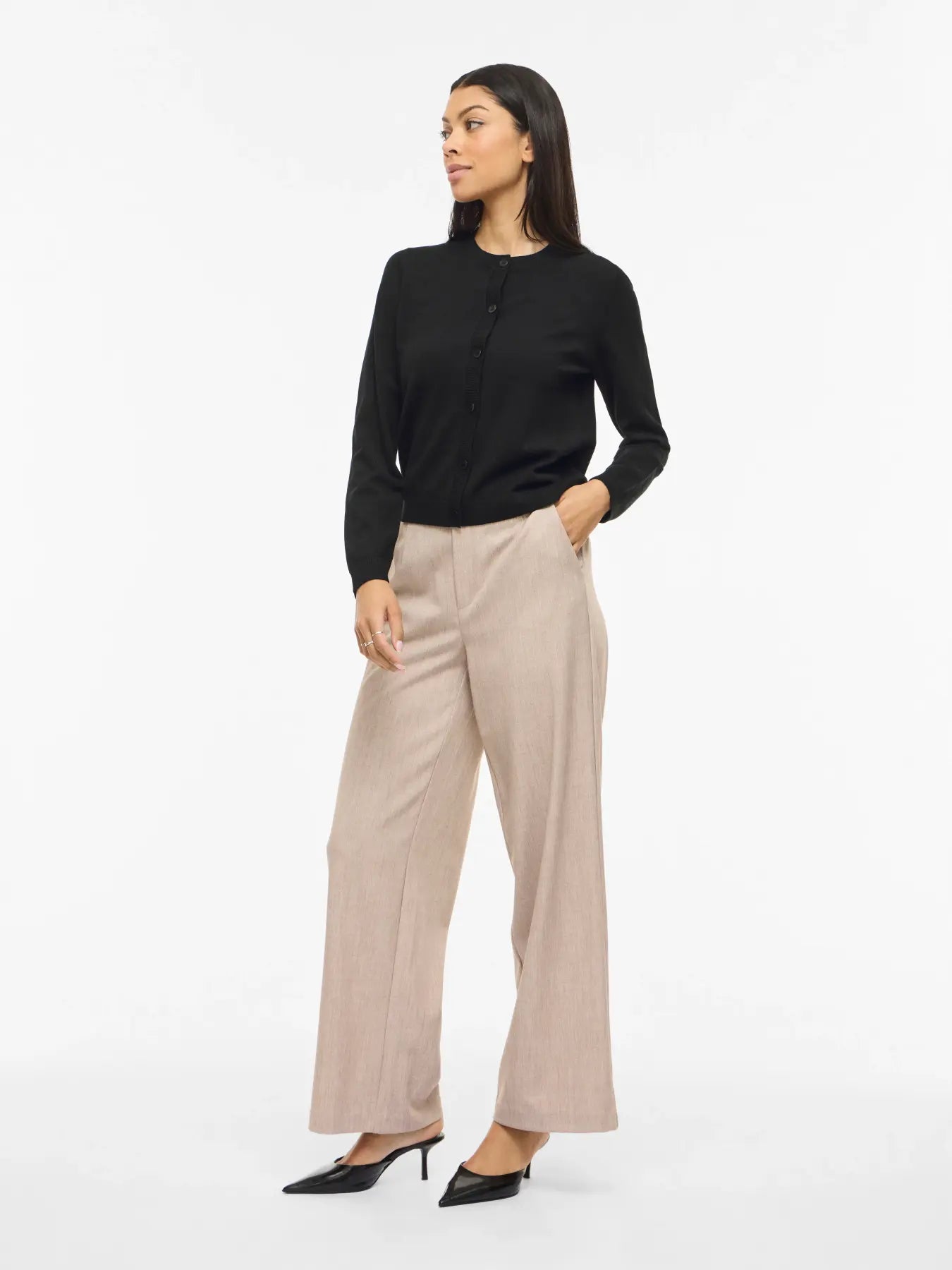 look chatueta basic punto botones cuello redondo vila