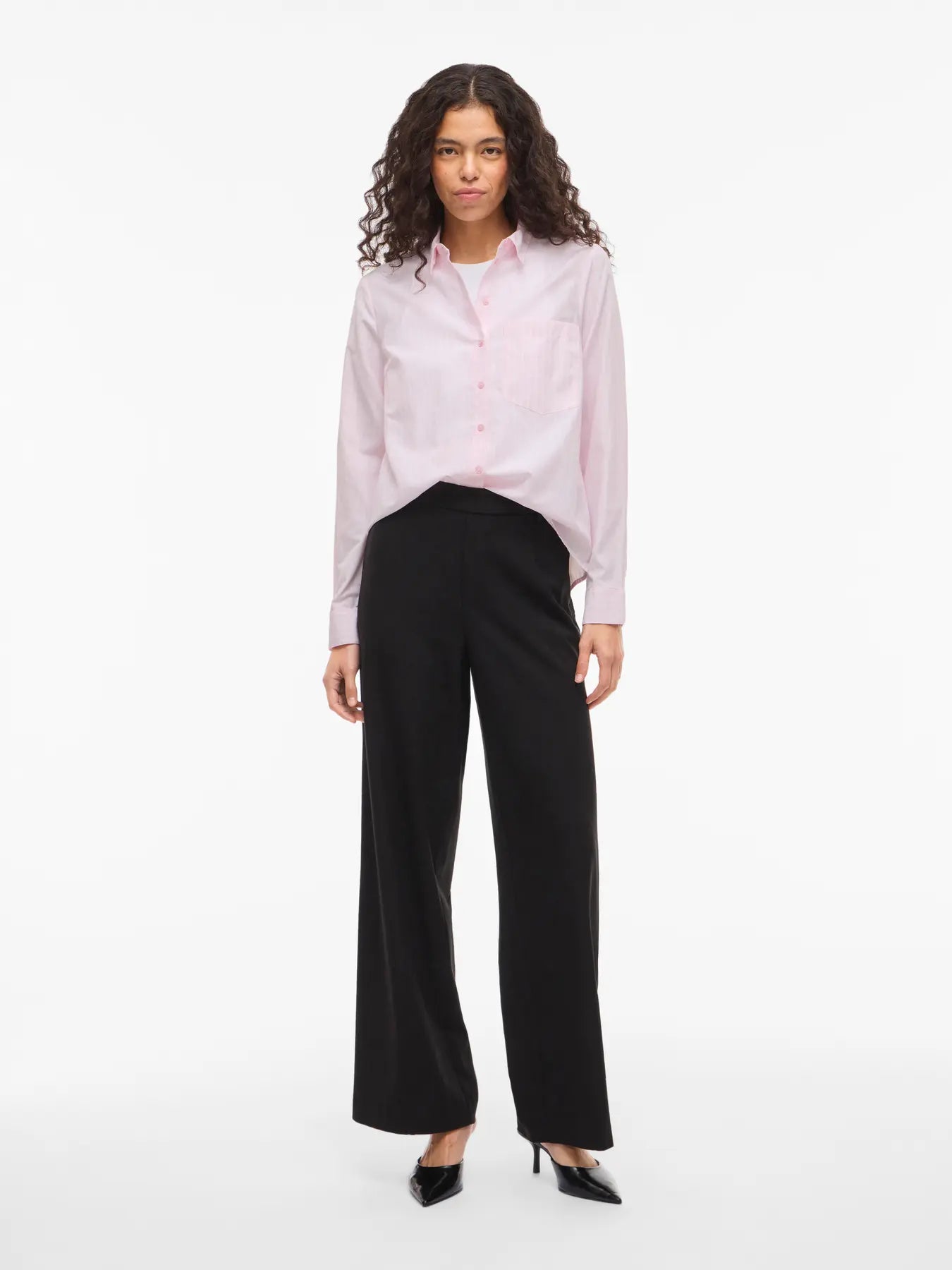 look camisa ajustada rosa claro manga recta Vila Cotton grey Piedras blancas