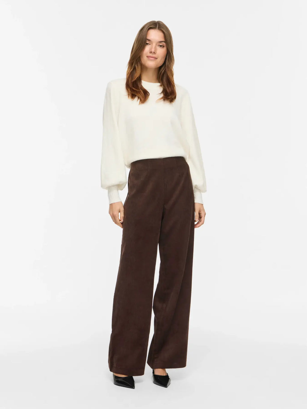 Pantalón Courdie de micropana marrón chocolate Vila – look mujer