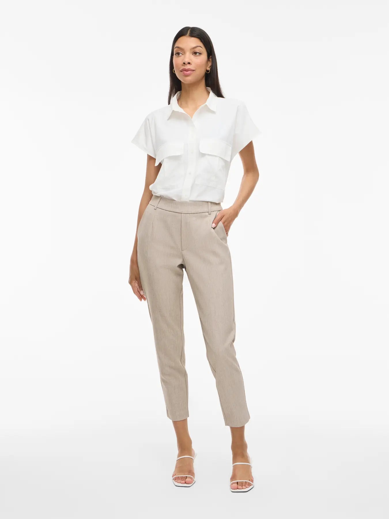 Pantalon traje estrecho lino con goma en cintura de vila en cotton grey piedras blancas