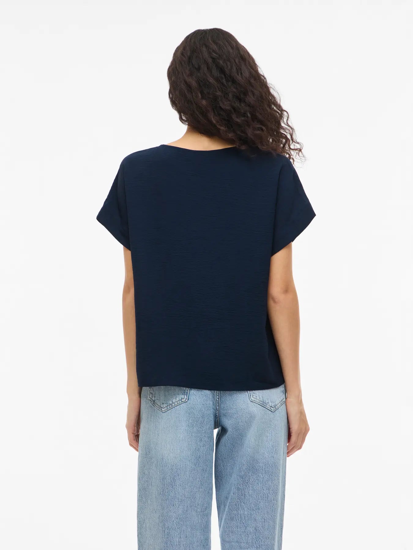 Espalda camiseta azul marino cuello barco manga corta fluida VILA · Cotton Grey · Piedras Blancas · Castrillón · Asturias