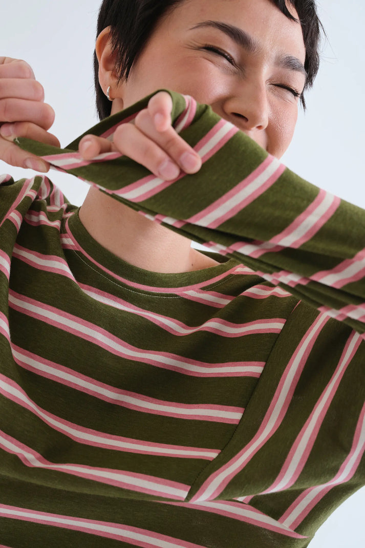 Camiseta de rayas de manga larga Compañía Fantástica vista por detrás