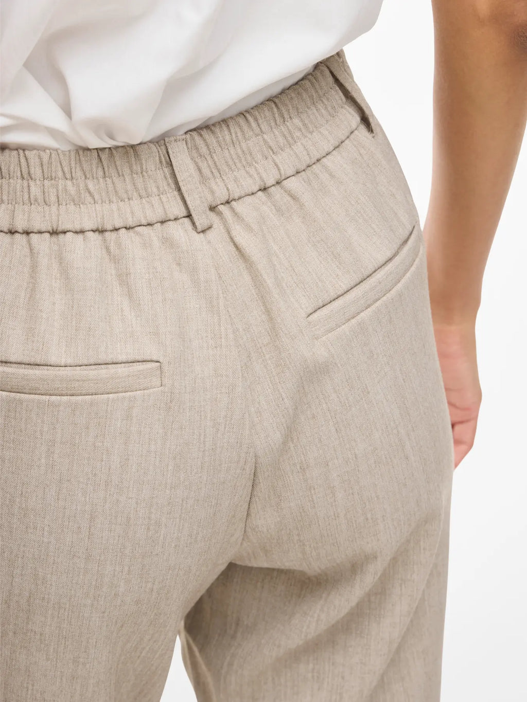 Pantalon traje estrecho lino con goma en cintura de vila 
