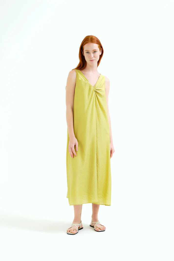 Vestido largo minimalista Compañía Fantástica Piedras Blancas