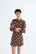 Vestido corto camisero de mujer con estampado floral marron chocolate estampado Santini de Compañía Fantástica