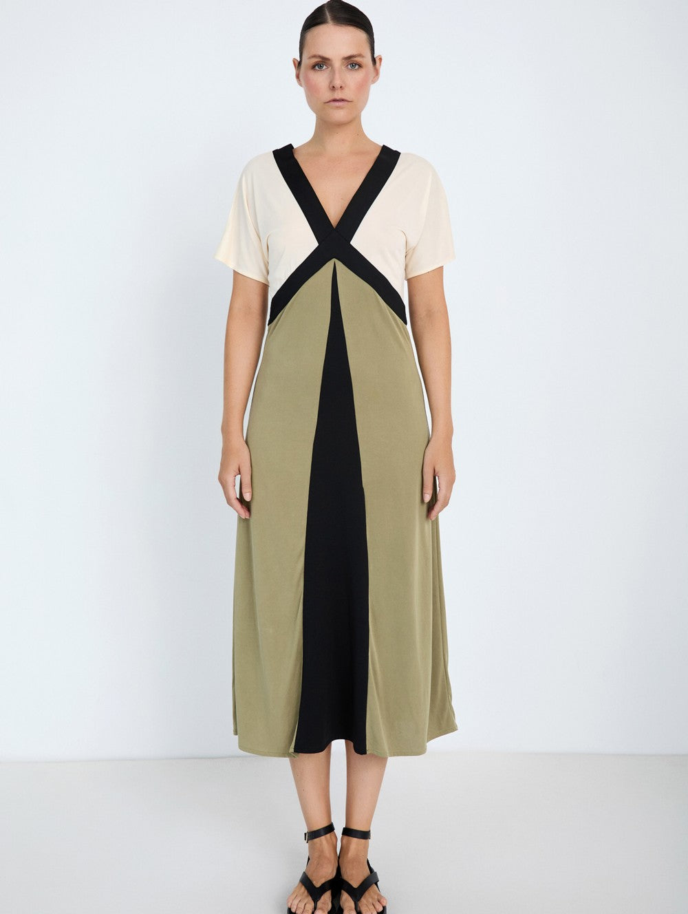 vestido midi escote pico color block Skatie nueva coleccion en cotton grey