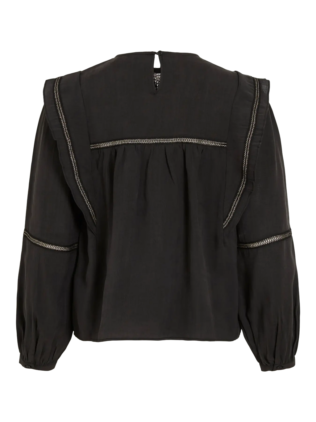 Blusa negra de manga larga VILA con canesú, volantes y pasamanería vista por detrás