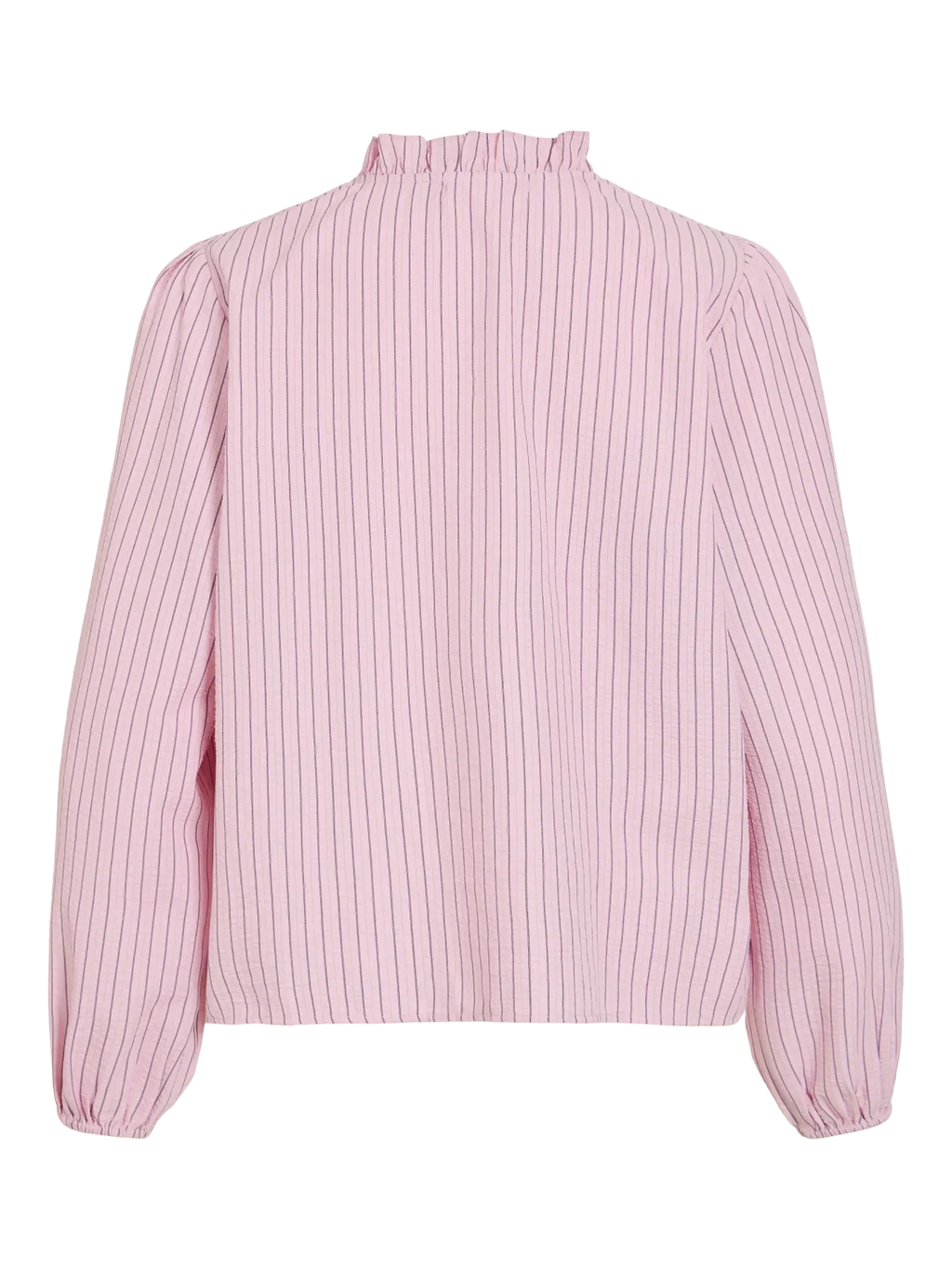 Vista trasera Camisa Browy Cherry de VILA en rosa con finas rayas verticales. Cuello fruncido, botones y mangas con volumen para un look femenino y versátil hombros nido de abeja